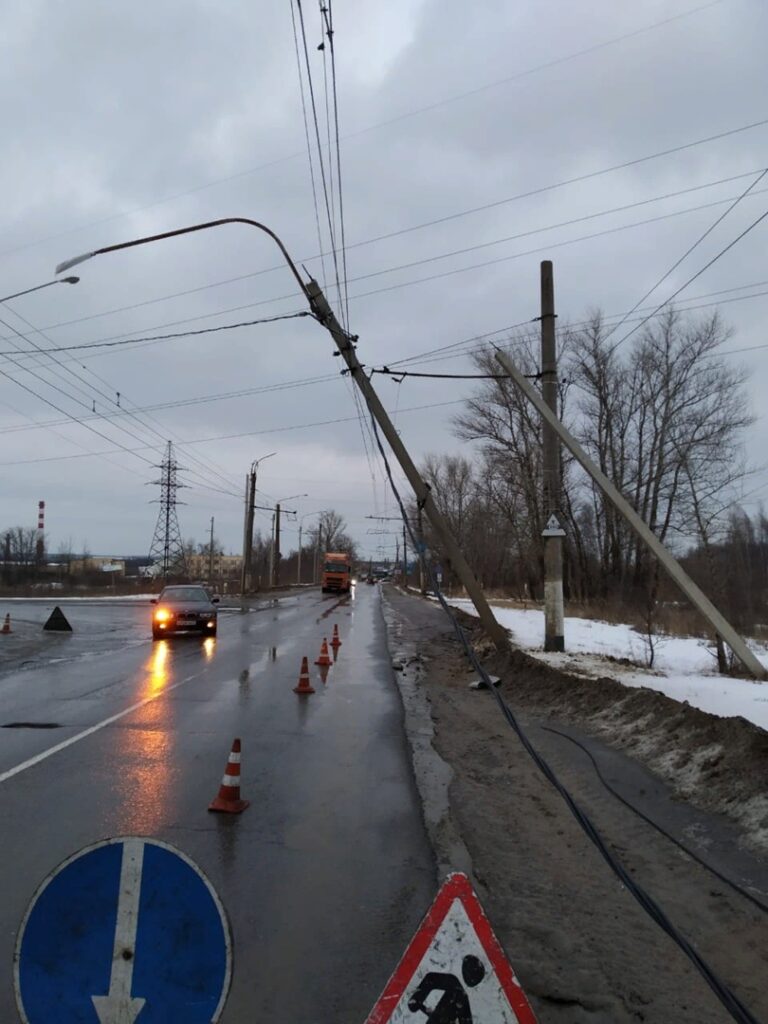 НАША ХАТА С КРАЮ?